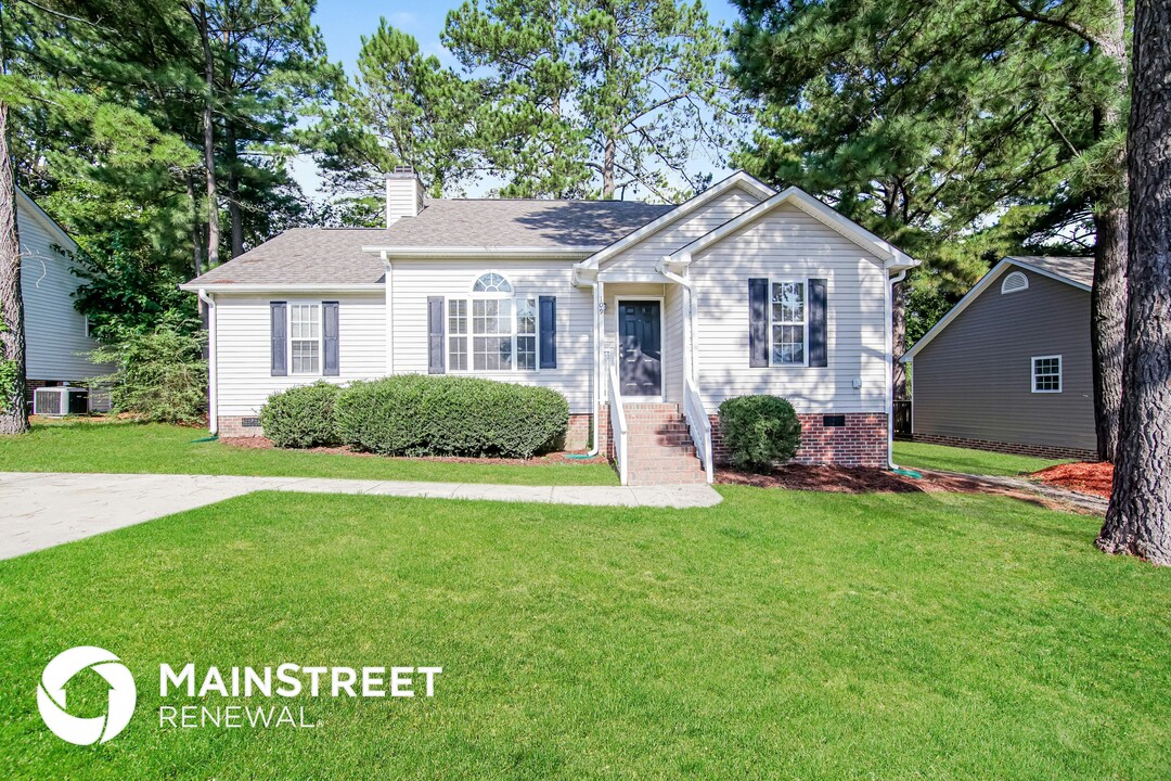 109 Grassy Rio Ln in Garner, NC - Building Photo