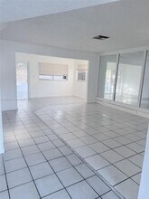7960 SW 6th St in North Lauderdale, FL - Building Photo - Building Photo