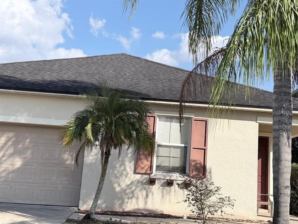 174 Sand Ridge Dr in Davenport, FL - Building Photo