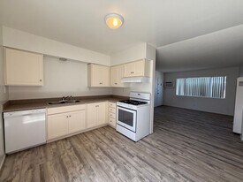 3916 York Blvd in Los Angeles, CA - Building Photo