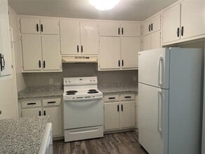 4542 Candlestick Ln in Oakwood, GA - Building Photo - Building Photo
