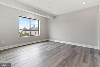 520 N 37th St in Philadelphia, PA - Building Photo - Building Photo