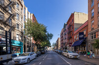 378 Broome St in New York, NY - Building Photo - Building Photo