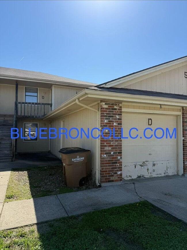 property at 511 Sky Vue Dr