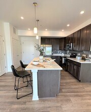 660 E Cypress St, Unit 1 bed 201 in Kennett Square, PA - Building Photo - Building Photo