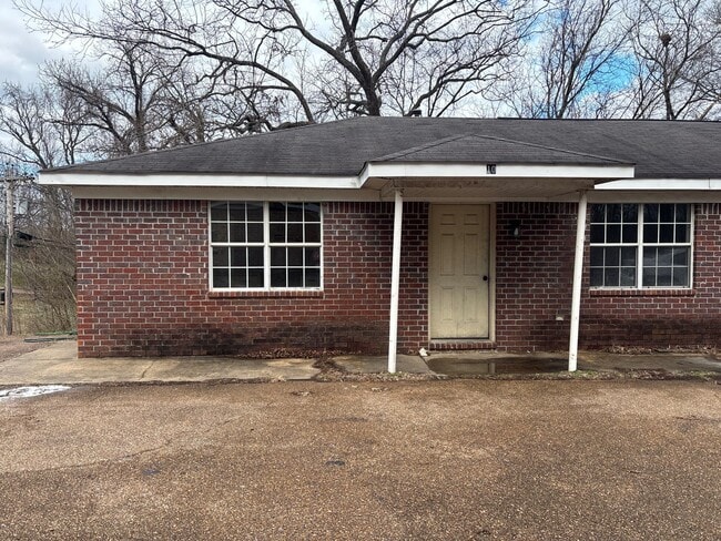 property at 330 N Main St