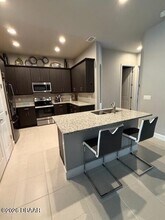 6402 Hanfield Ln in Port Orange, FL - Building Photo - Building Photo