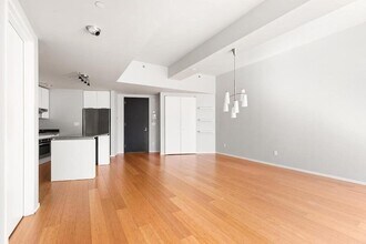 141 Dorchester Ave, Unit 318 in Boston, MA - Building Photo - Building Photo