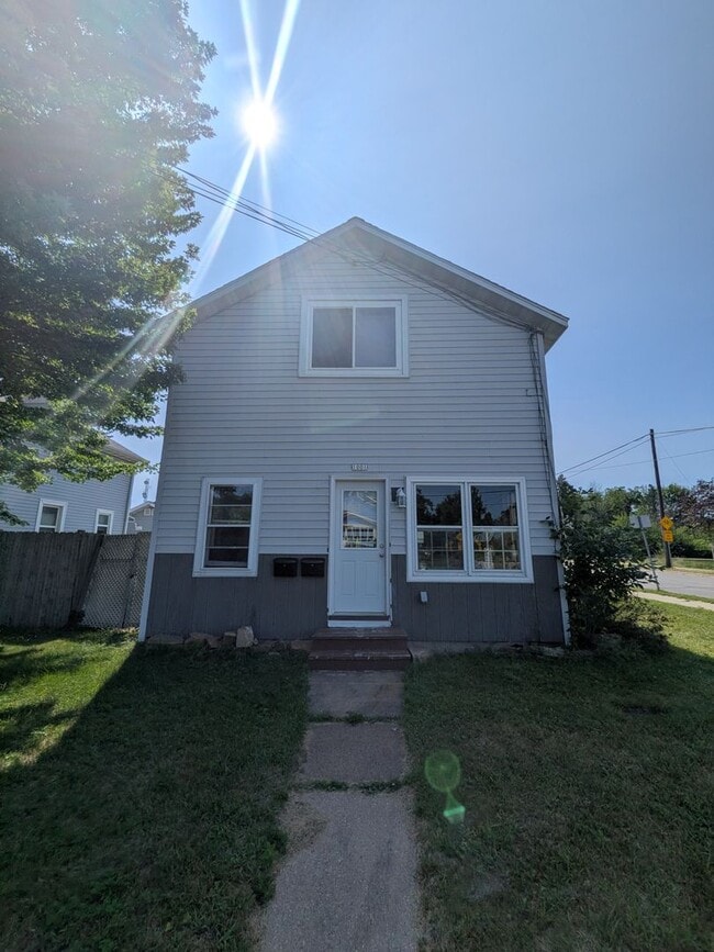 property at 1001 Park St