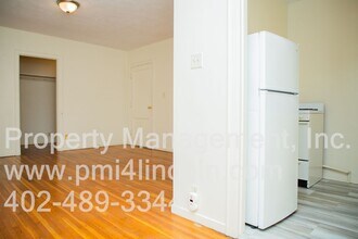 1630 H St-Unit -D4 in Lincoln, NE - Building Photo - Building Photo