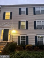 104 Fort Evans Rd SE in Leesburg, VA - Building Photo