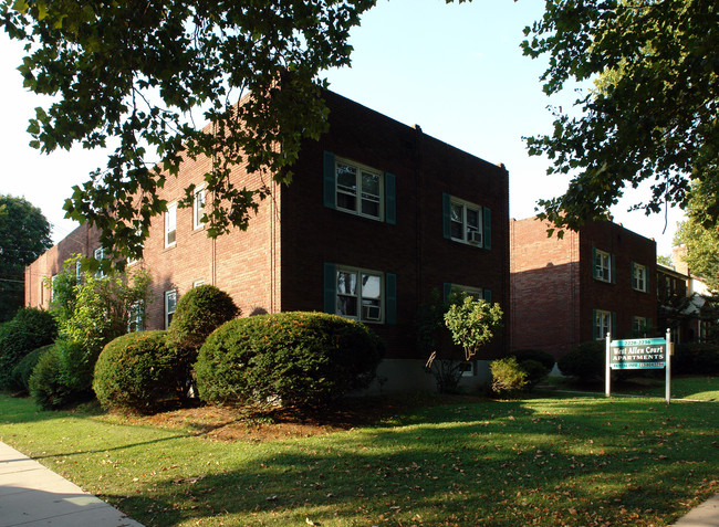 West Allen Court Apartments in Allentown, PA - Foto de edificio - Building Photo