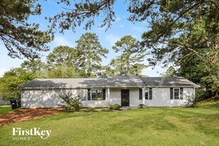 2281 Briarwood Cir SW in Conyers, GA - Building Photo