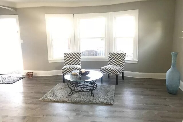 1654 Cordova Ave, Unit Lower photo'