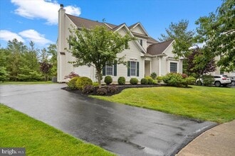 4 Van Marter Ct in Princeton, NJ - Building Photo - Building Photo