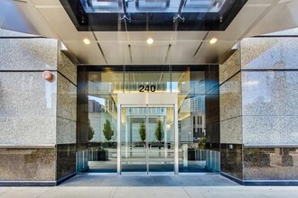 240 E Illinois St in Chicago, IL - Building Photo - Building Photo