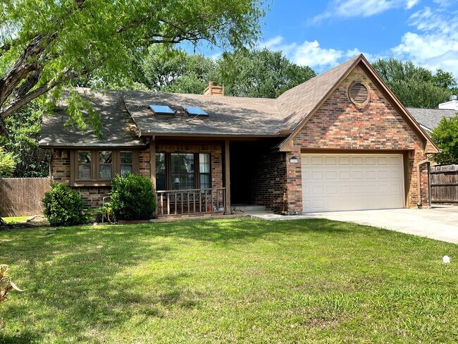 property at 3202 Fairview Dr