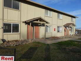 863 Shiloh Ct in Redding, CA - Building Photo