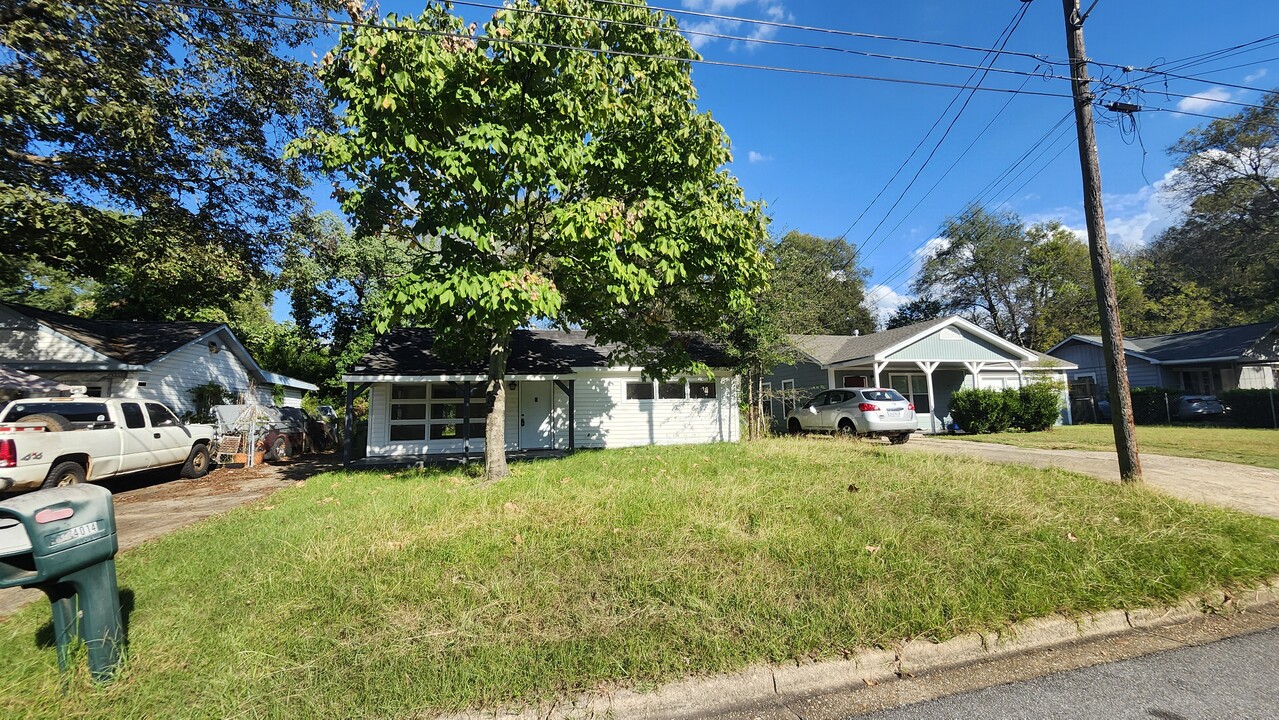 4014 Chelsea Dr in Montgomery, AL - Building Photo