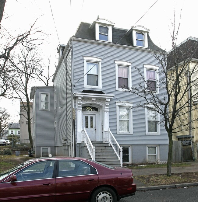 28 Remsen Ave in New Brunswick, NJ - Building Photo - Building Photo