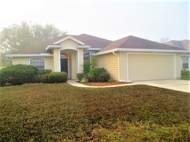 3741 Woodbriar Dr in Orange Park, FL - Building Photo