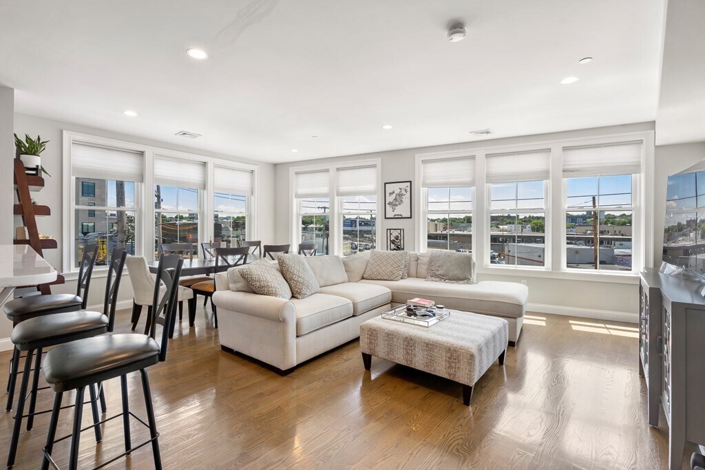 71 Willow Ct in Boston, MA - Building Photo