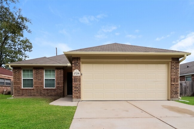 property at 17239 Glen Oaks Dr