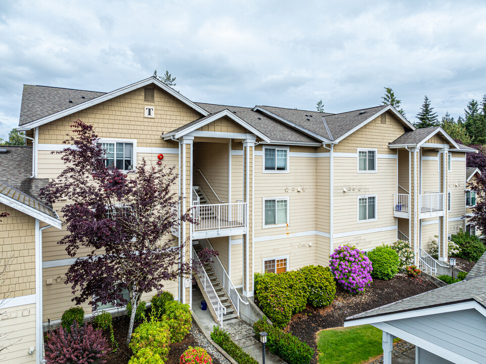 Molasses Creek Condominium in Renton, WA - Building Photo