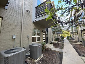 4910 Live Oak St in Dallas, TX - Building Photo - Building Photo