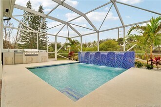 5628 SW Gray Fox Dr in Palm City, FL - Building Photo - Building Photo