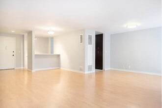 6425 Green Valley Cir in Culver City, CA - Building Photo - Building Photo