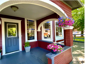 1800 J St in Bellingham, WA - Building Photo - Building Photo