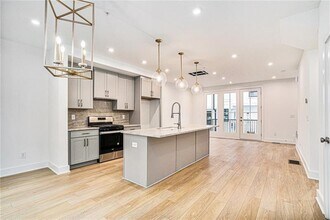 1825 Gotham Ln NE in Atlanta, GA - Building Photo - Building Photo