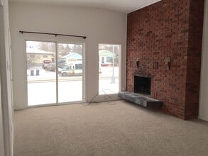 9429-9496 96 Ave in Fort St John, BC - Building Photo - Building Photo