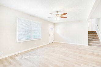 6625 Hidden Brook Trail in College Park, GA - Foto de edificio - Building Photo