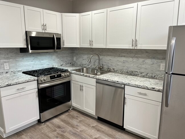 21 Delaware Ave, Unit 1