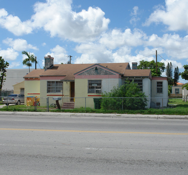 7450 N Miami Ave in Miami, FL - Building Photo - Building Photo