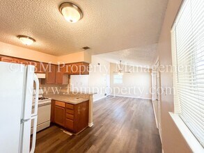 608 Walter Stephenson Rd in Midlothian, TX - Building Photo - Building Photo