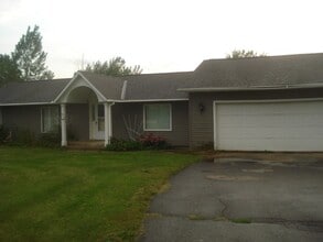 22968 160th St NE in New London, MN - Building Photo - Building Photo