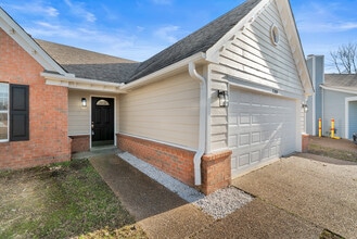 7708 Spring Morning Ct in Memphis, TN - Building Photo - Building Photo