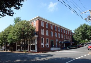 200 Hanover St in Fredericksburg, VA - Building Photo