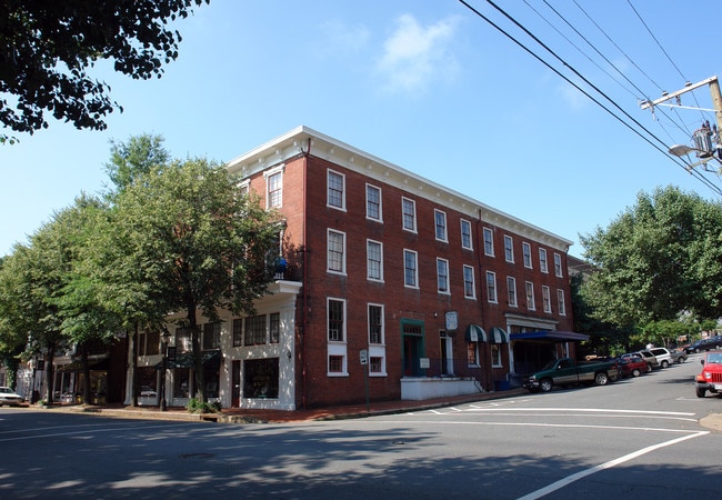 200 Hanover St