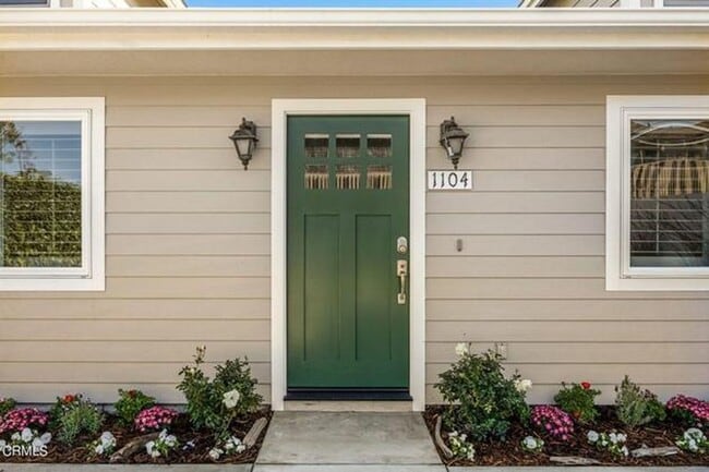 1104 Hingham Ln in Ventura, CA - Building Photo - Building Photo