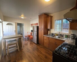1141 24th St in Santa Monica, CA - Building Photo - Building Photo