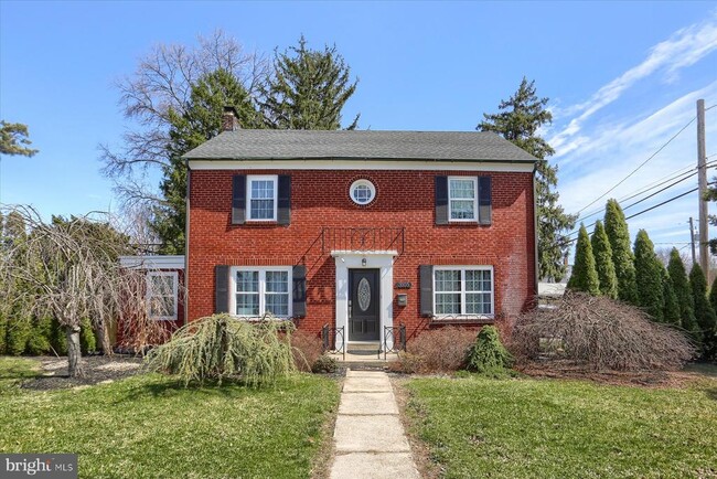 property at 3105 Hoffman St