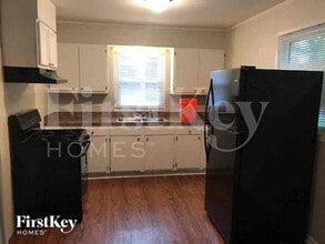 16784 Bulger Ave in Hazel Crest, IL - Foto de edificio - Building Photo