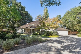 95 Wilburn Ave in Atherton, CA - Building Photo - Building Photo