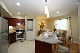 Columbia Choice Apartments