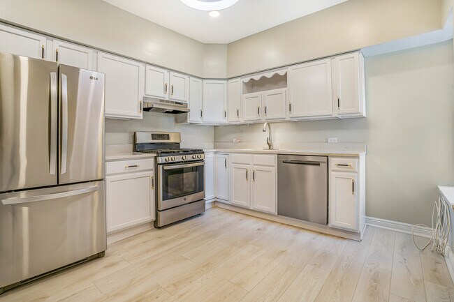 4640 N Kenmore Ave in Chicago, IL - Building Photo - Building Photo