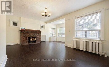 184 Livingstone Ave in Toronto, ON - Building Photo - Building Photo